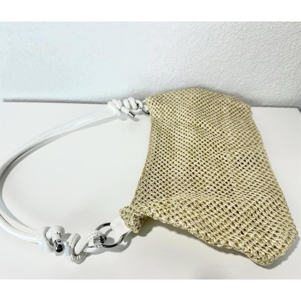 NEW Womens Handbag Straw Woven Beach Bag Biege White Knot Handle Lightweight - Picture 6 of 6